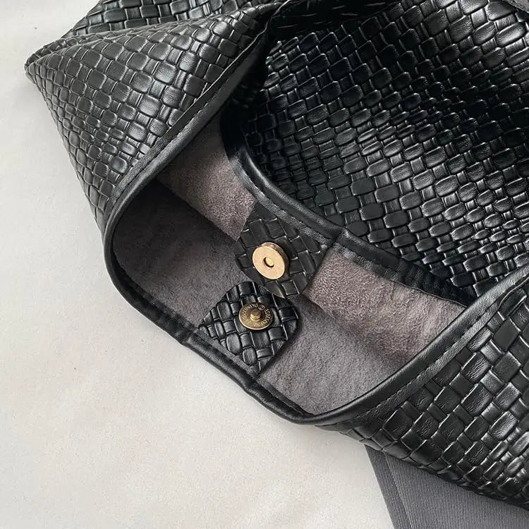 ARIEL Woven Knot Bag