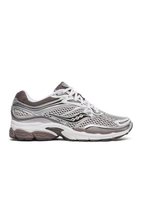 Omni 9 Sneakers