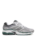 Omni 9 Sneakers